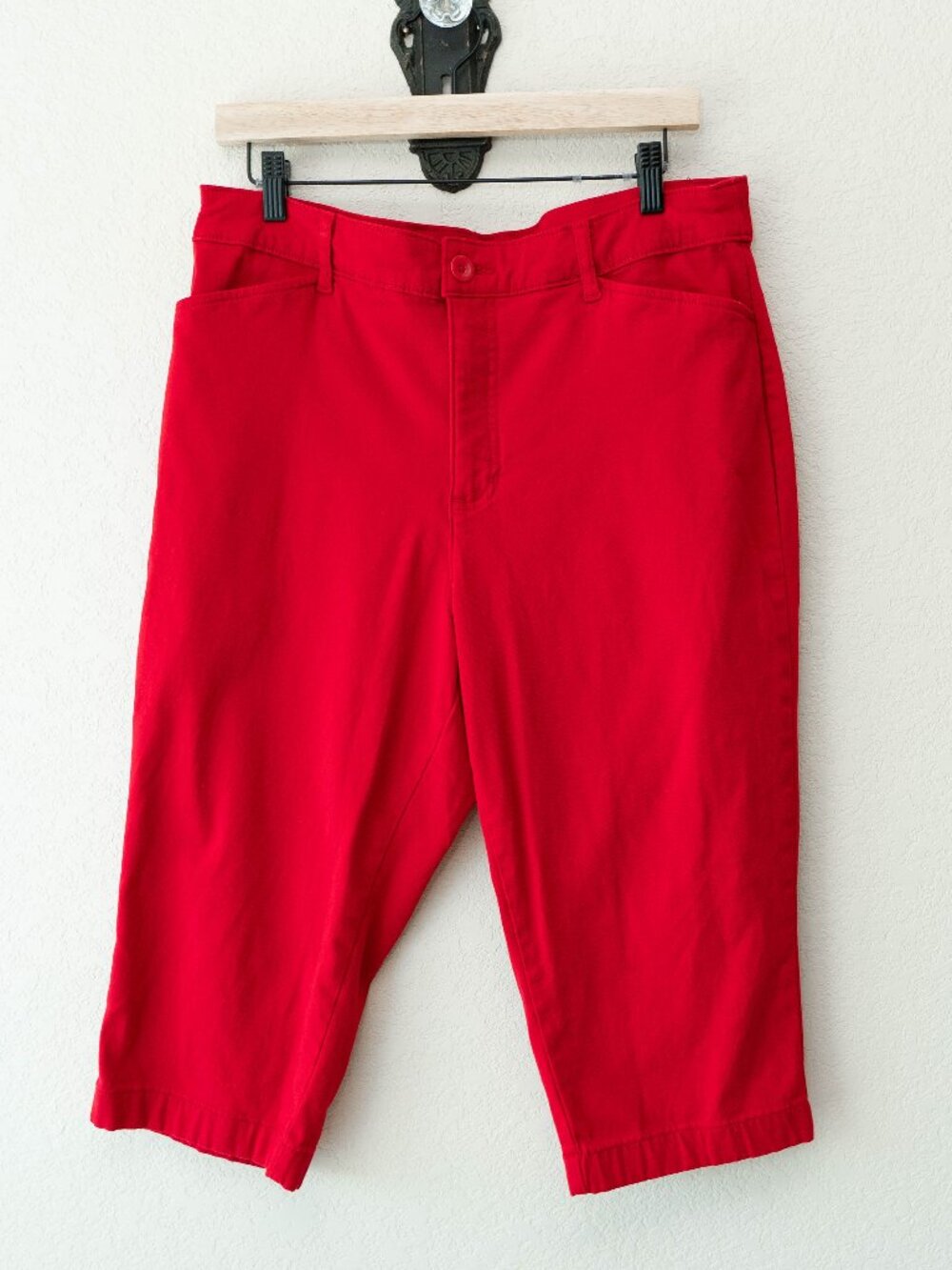 St Johns Bay Red Capri Pants Womens Sz 16 Stretch Cotton Mid Rise Casual Summer